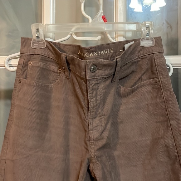 American Eagle stretch 90’s Straight Leg Corduroy Pants, size 8 short. - Picture 2 of 8